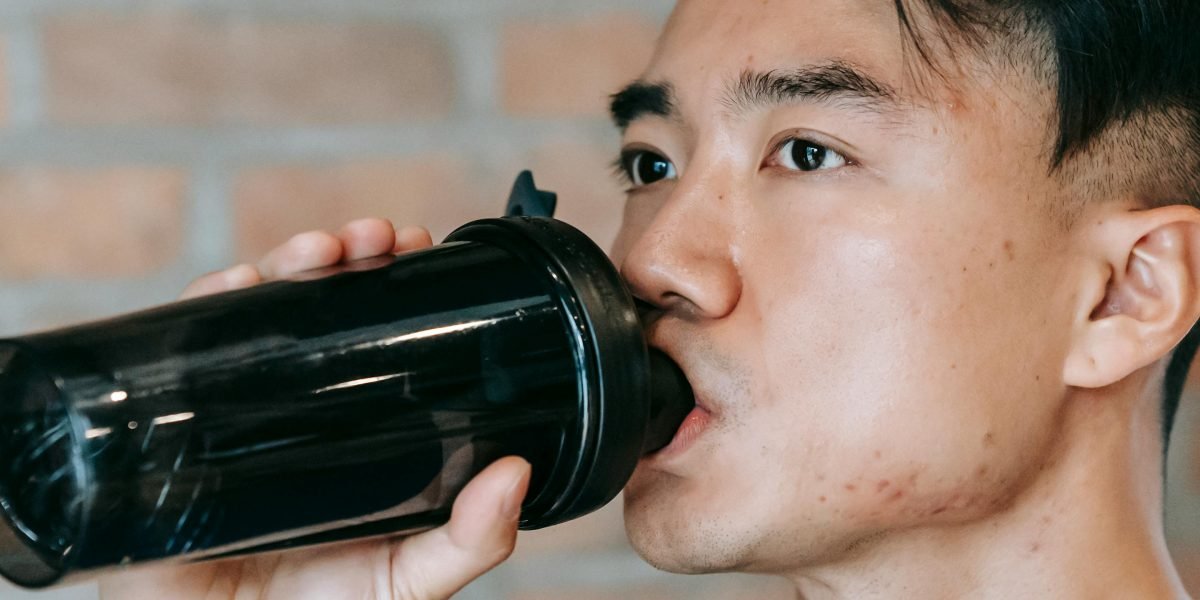 This article evaluates BPN Flight pre-workout to help everyday athletes decide if it's worth buying. It breaks down the label, highlighting key ingredients — L‑...
